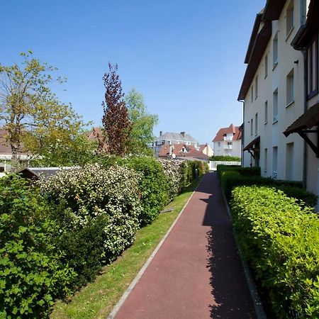 Appart Residence Proche Plage Avec Piscine Et Parking Couvert Prive Merville-Franceville-Plage Buitenkant foto